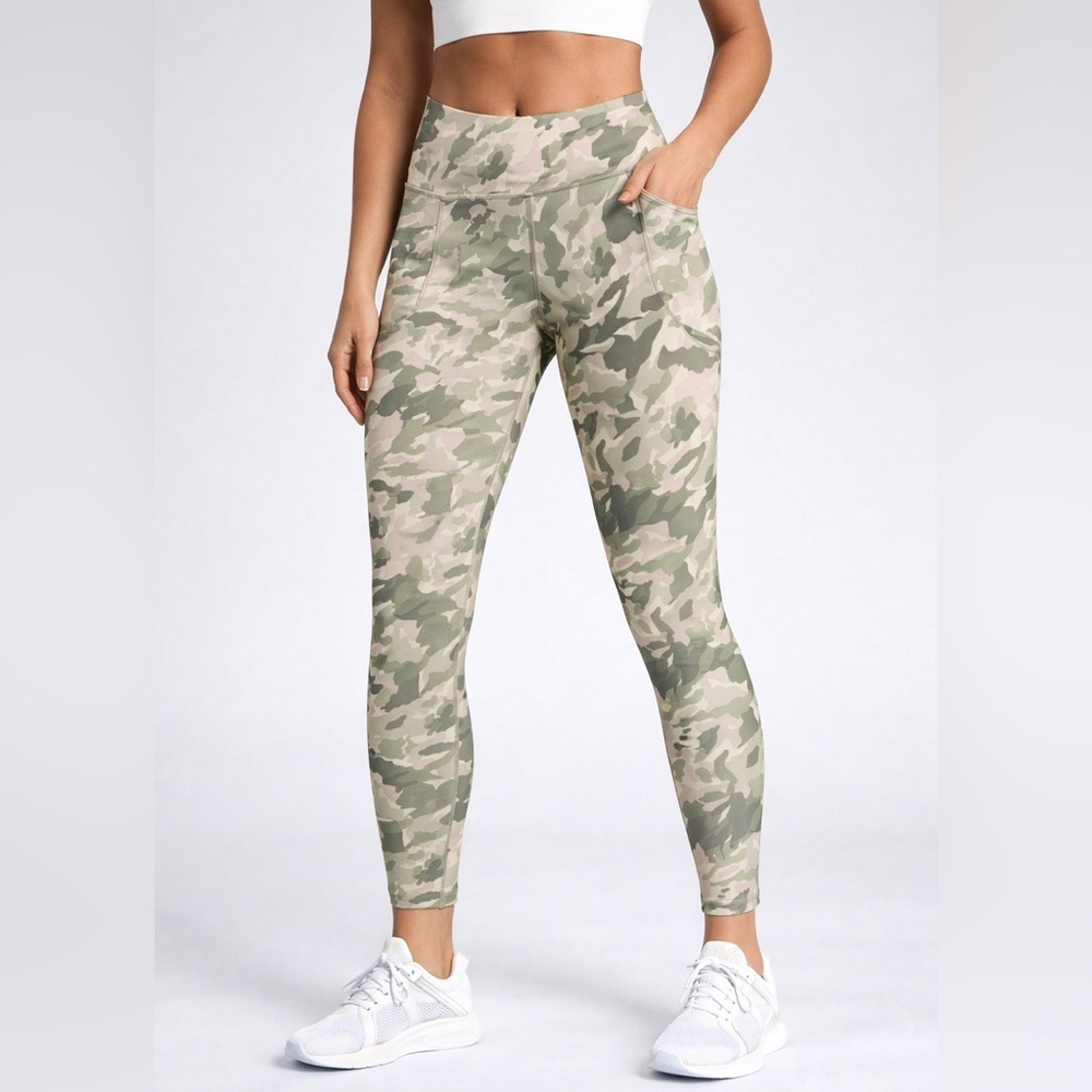 Athleta women Camouflage Leggings - Green and Tan